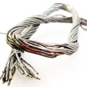 Aluminium wire (oxidation layer is acceptable)